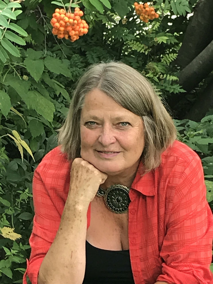 ECHOES &#038; IMAGES: Poetry and Transformation ~ Join celebrated poet Di Brandt in healing word play! featured image